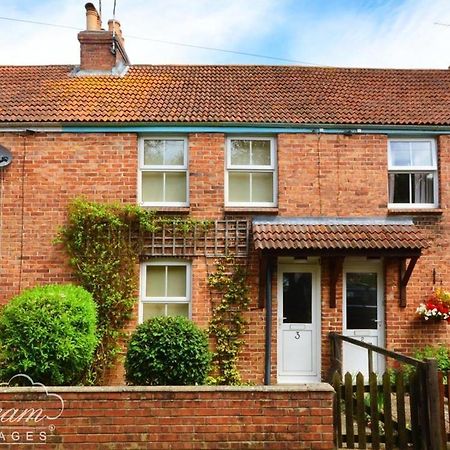 Brickyard Cottage Moreton  Екстер'єр фото